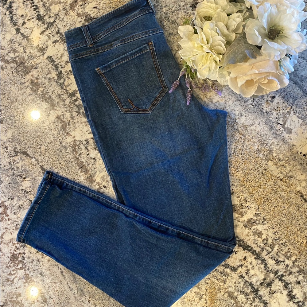 INC Denim Skinny Jean. Regular Fit Size 16 Long